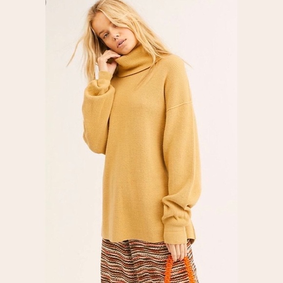Free People Sweaters - Free People Softly Structured Knit Tunic Yellow